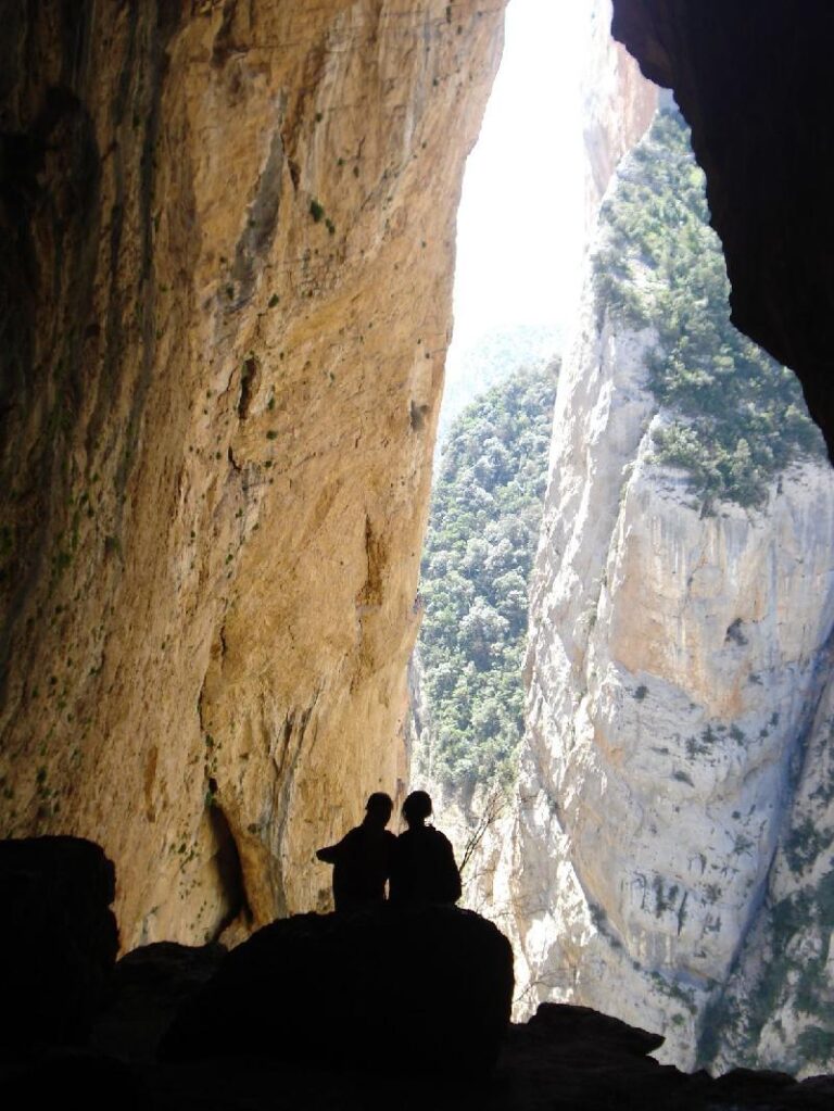 A la Cova Colomera