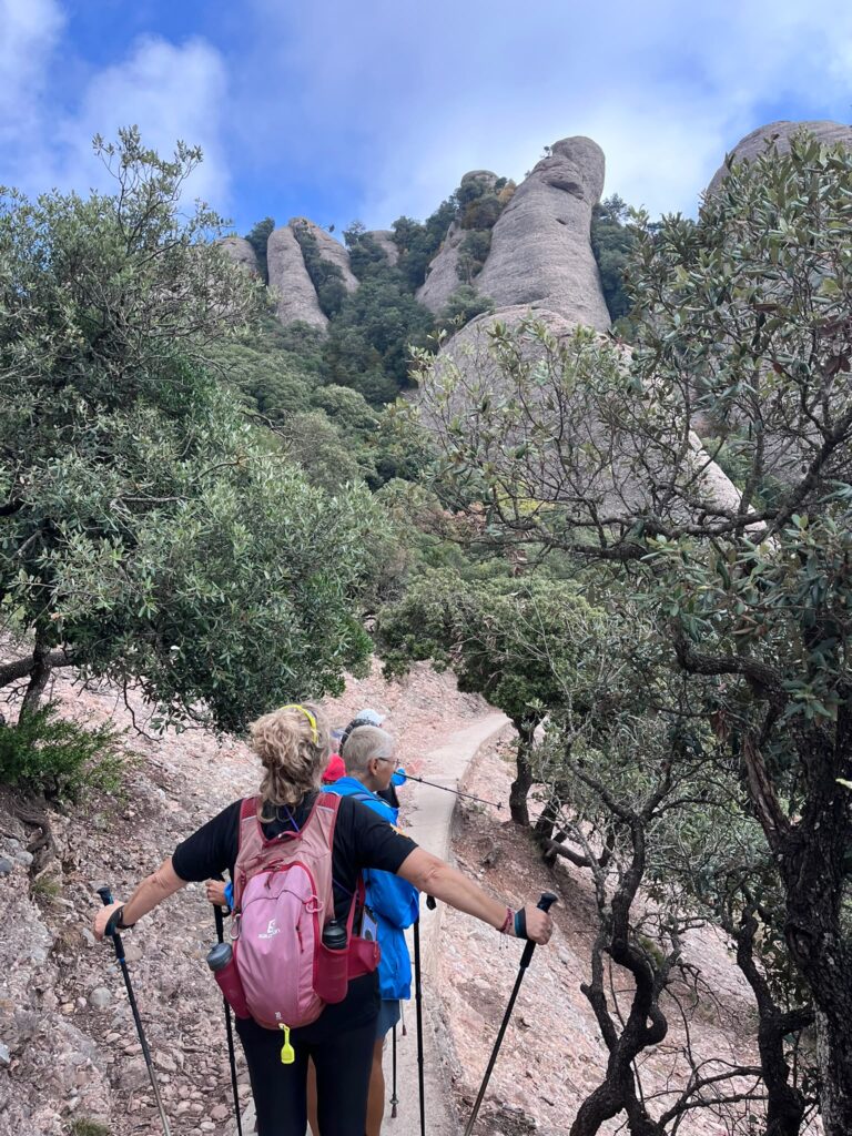 S’assoleix el cim de Sant Jeroni de Montserrat (1245mts) per commemorar el 25è aniversari del Club Excursionista Anoia