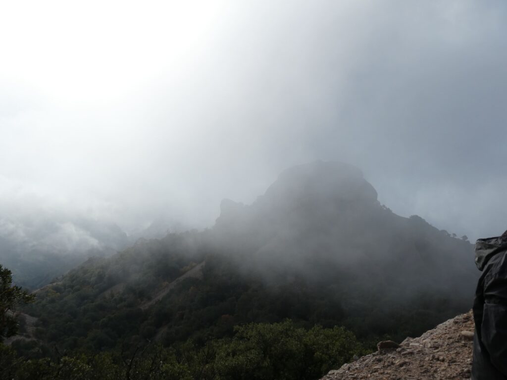 S’assoleix el cim de Sant Jeroni de Montserrat (1245mts) per commemorar el 25è aniversari del Club Excursionista Anoia