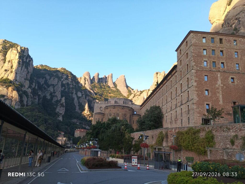 S’assoleix el cim de Sant Jeroni de Montserrat (1245mts) per commemorar el 25è aniversari del Club Excursionista Anoia
