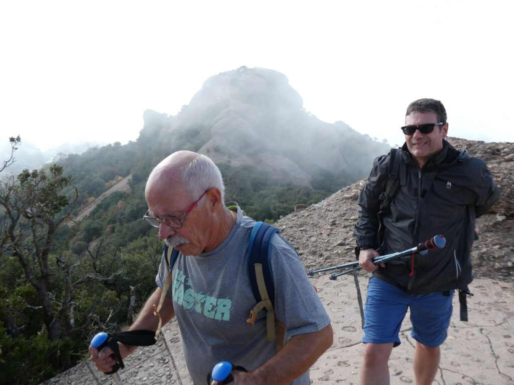 S’assoleix el cim de Sant Jeroni de Montserrat (1245mts) per commemorar el 25è aniversari del Club Excursionista Anoia