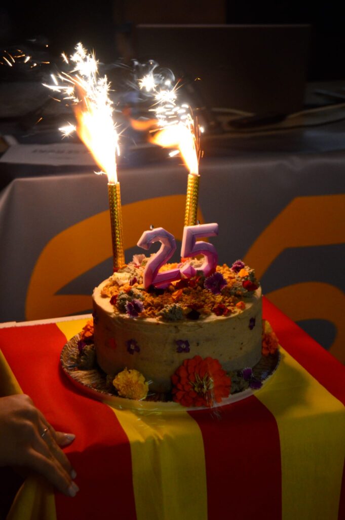 Tarda emotiva per a donar el tret de sortida als actes de celebració del 25è aniversari del Club Excursionista Anoia.