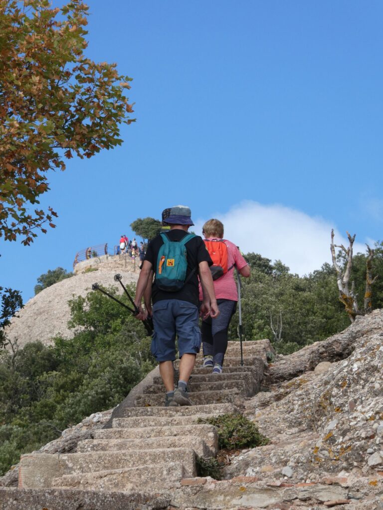 S’assoleix el cim de Sant Jeroni de Montserrat (1245mts) per commemorar el 25è aniversari del Club Excursionista Anoia