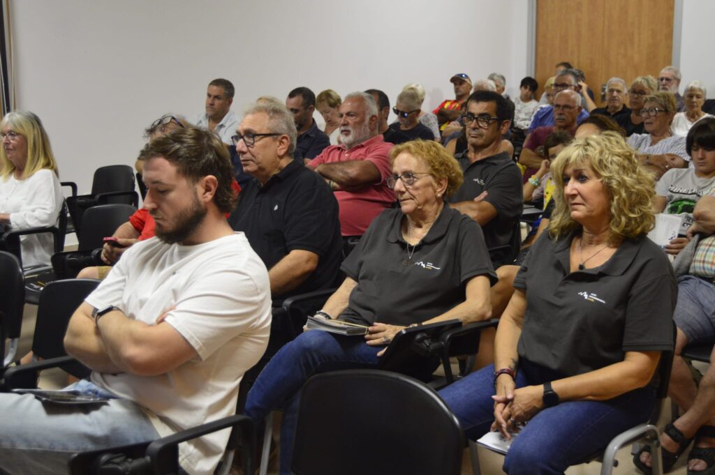 Tarda emotiva per a donar el tret de sortida als actes de celebració del 25è aniversari del Club Excursionista Anoia.