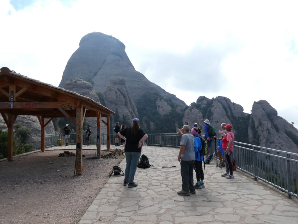S’assoleix el cim de Sant Jeroni de Montserrat (1245mts) per commemorar el 25è aniversari del Club Excursionista Anoia